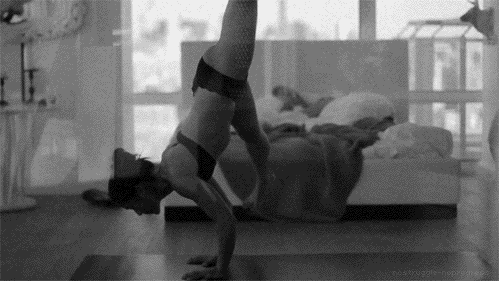 Connoisseur, entropyfighter: YOGA makes you sexy & strong....; Athletic 