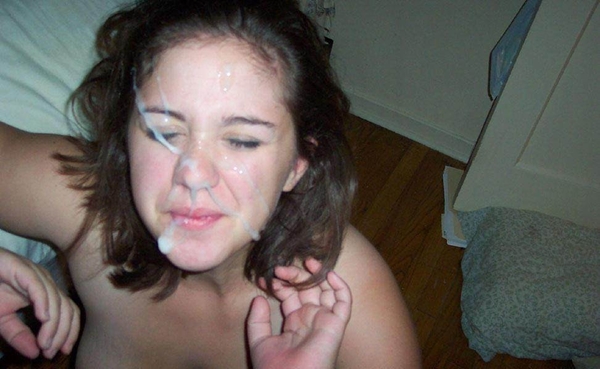 Slop; Babe Brunette Cumshots 